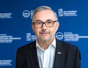 prof. dr hab. inż. Aleksander Kozłowski